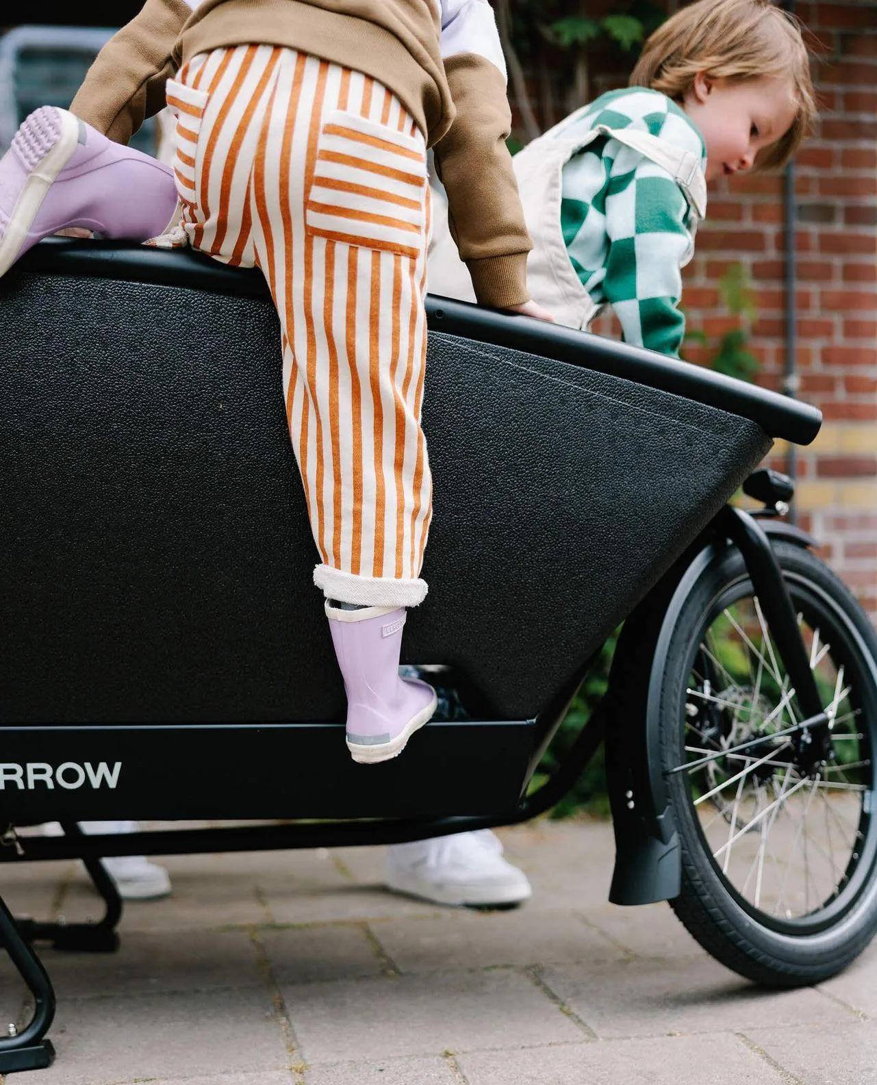 Urban Arrow Family